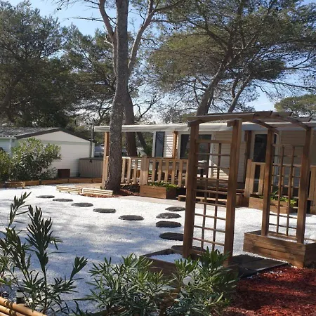 Mobil Luxe Oasis Village